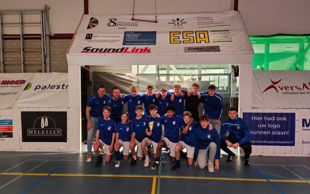 Nieuw Roden JO15-1 wint boardingtoernooi Peize